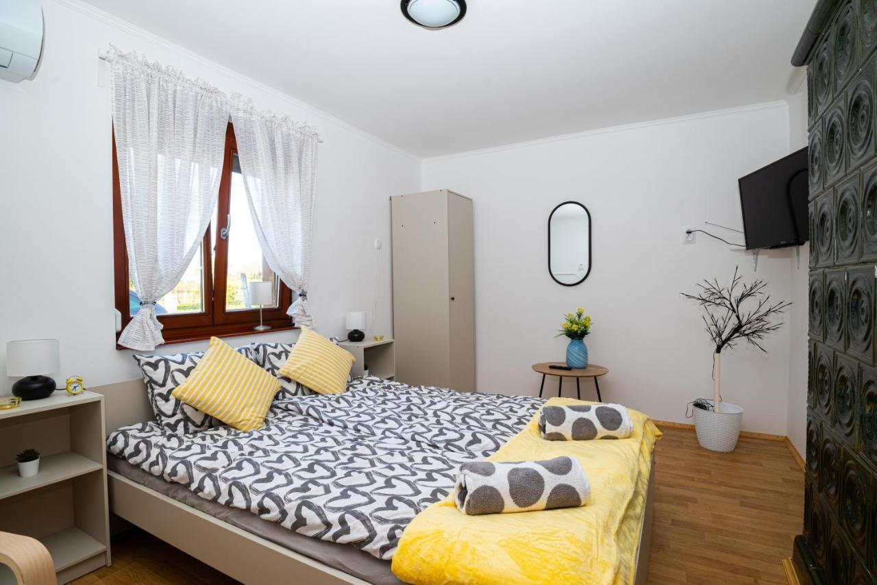 Kopa Vendeghaz Apartment Szigetvár Exterior photo